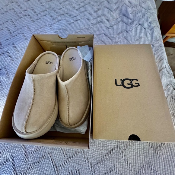 Ugg New Heights Clog - Picture 7 of 7